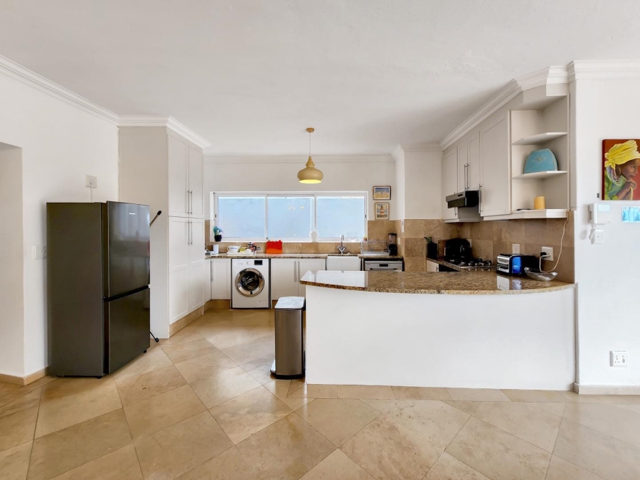 To Let 3 Bedroom Property for Rent in Camps Bay Western Cape